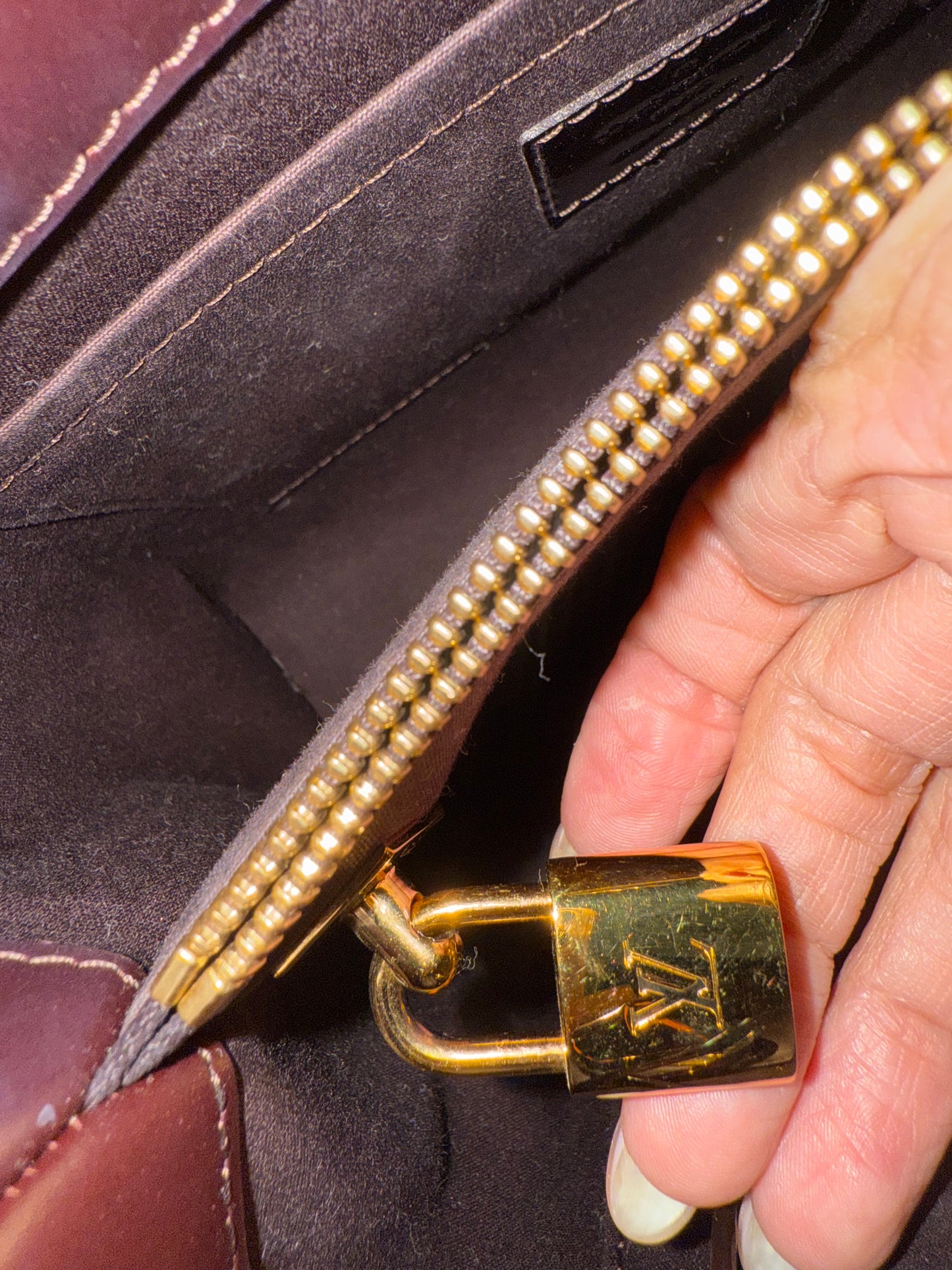 Louis Vuitton Monogram Vernis Montaigne BB